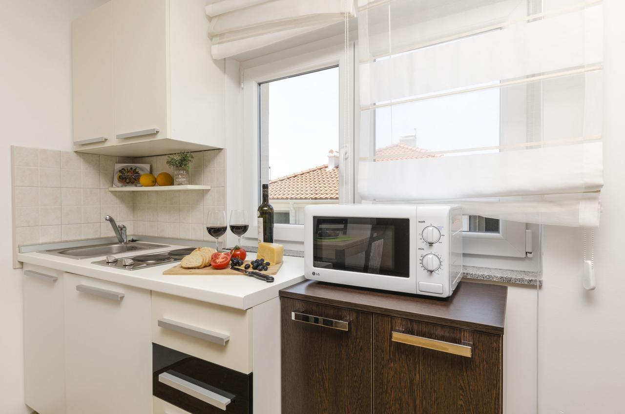 Apartments Maja Donji Okrug  Bagian luar foto