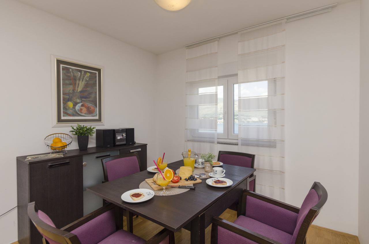 Apartments Maja Donji Okrug  Bagian luar foto