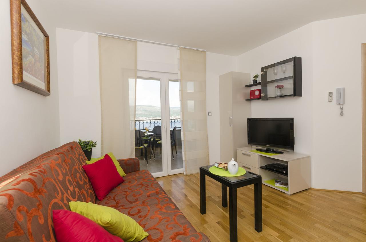 Apartments Maja Donji Okrug  Bagian luar foto